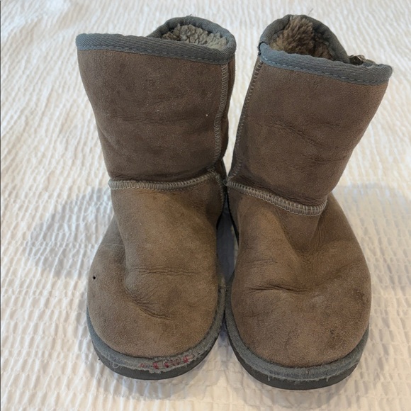 UGG Jumbo Gray 8” Boots - Picture 3 of 8